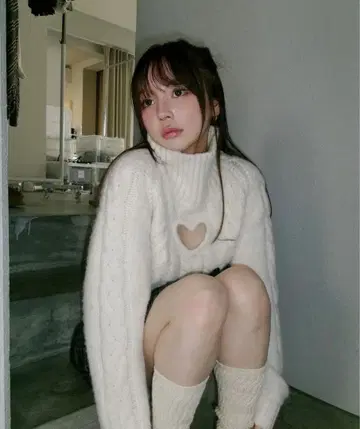 andmary Mary heart knit tops ivory