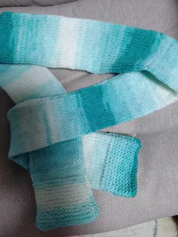 손뜨개질 그라데이션 니트 머플러