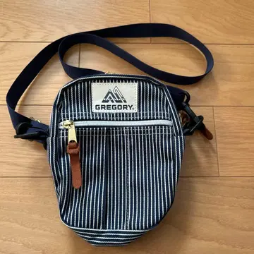 Gregory 숄더백 M 사이즈