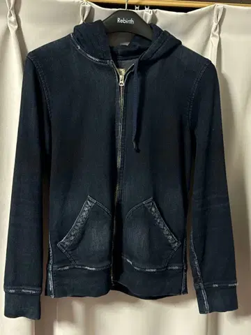 YANUK (야누크) 후드티 M 사이즈