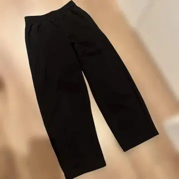 맨투맨 와이드 팬츠 S 사이즈 블랙 UNIQLO