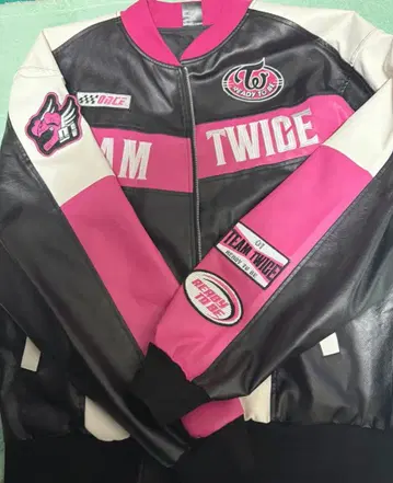 TWICE 스카잔 READY TO BE L 사이즈