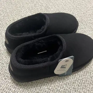 EMU Australia 블랙 슬립온