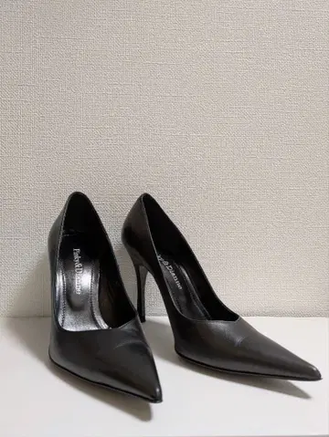 새상품 22.5 (35) 스틸레토 하이힐 펌프스 핑키앤다이안