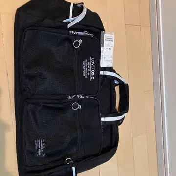 LOVE TOXIC 블랙 보스턴 백 45L