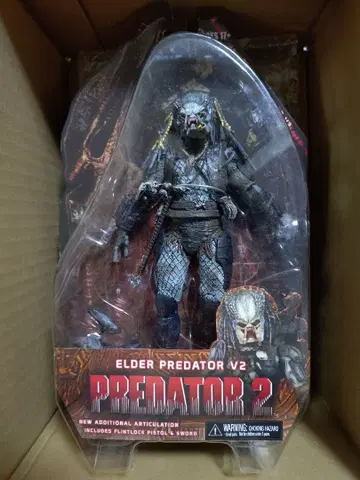 새상품 NECA 네카 엘더 프레데터 V2 피규어 콩번개 프레데터