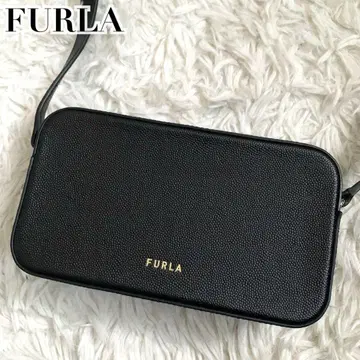 미사용급 훌라 숄더백 현행 올 가죽 로고 카메라백 블랙