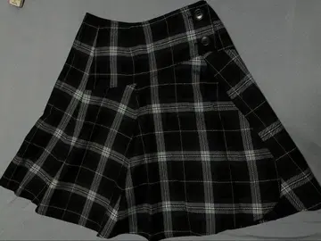[ 새상품급 ] 타탄샵 요크 랩 스커트 (중고)