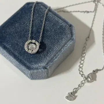 스와로브스키 목걸이