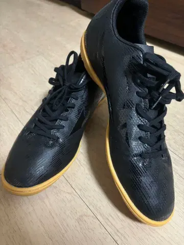 미즈노 모나르시다 네오 풋살화 블랙