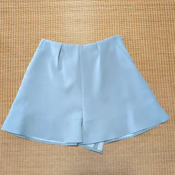 질 스튜어트 라이트 블루 숏팬츠 사이즈 0