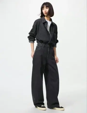 [ 새상품 ] 유니클로/UNIQLO 배기 커브 청바지 다크 그레이 27