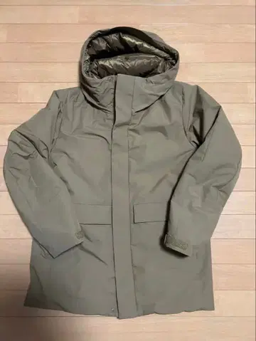 유니클로 하이브리드 다운 파카