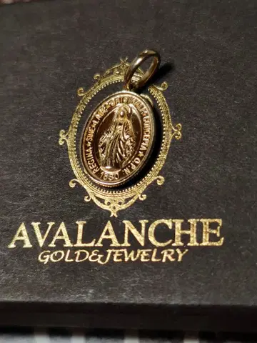 AVALANCHE 10K 메달 탑 펜던트