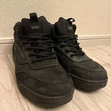 VANS 블랙 하이컷 스니커즈