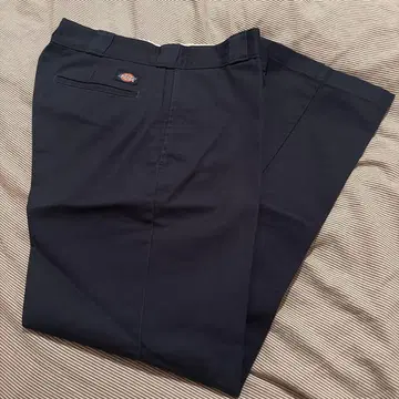 Dickies 네이비 워크 팬츠 34 사이즈 백 포켓 부착