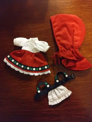 넨도로이드돌 의상 세트 빨간 망토 소녀