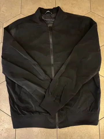 ZARA 블랙 점퍼 L