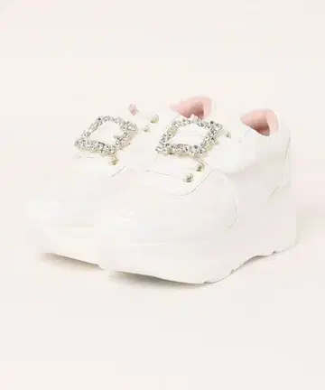 YOSUKE 화이트 퀼팅 통굽 스니커즈