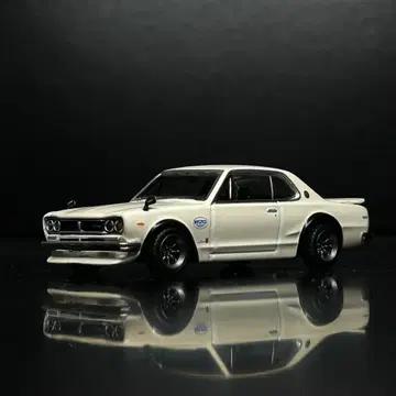 TARMAC WORKS 스카이라인 2000 GT-R 하코스카 1/64