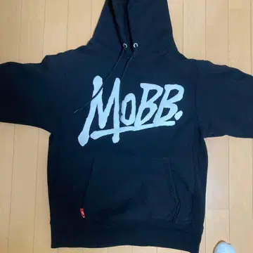 MOBB 블랙 후드티