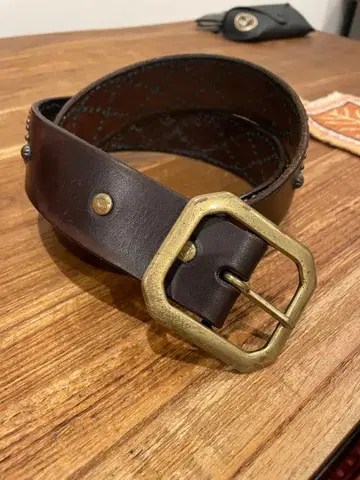 HTC 스터드 벨트 36인치