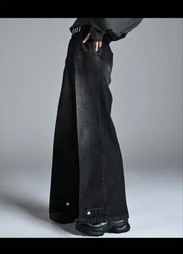 ADRER 엑스트라 퀄리티 와이드 플레어 팬츠 블랙 계열 2