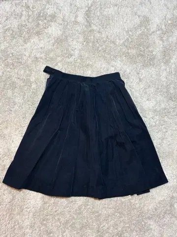 마가렛호웰 플리츠 스커트 (I 사이즈)