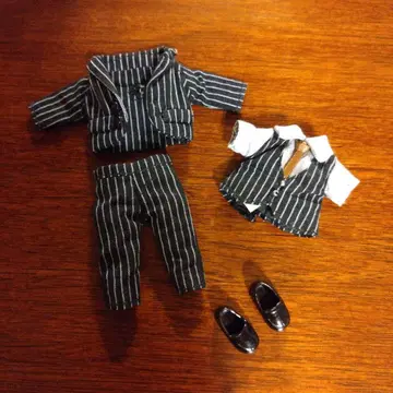 넨도로이드돌 의상 세트 수트