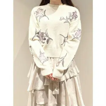 스나이델 릴리 프린트 자수 풀오버 SWNT235092 프리