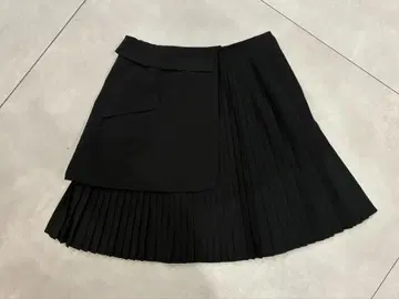AIDAM 블랙 플리츠 미니 스커트 S 사이즈 [새상품급]