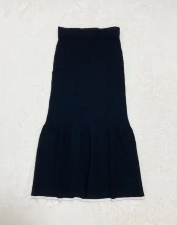 NOBLE 배색 머메이드 니트 스커트