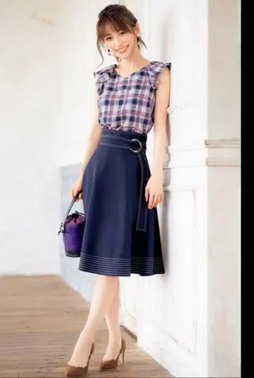 아푸와이저 리셰 플레어 스커트 네이비 사이즈 0