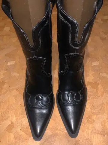 EMODA 숏 웨스턴 부츠