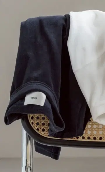 소이 soyy Vlour T 벨로아T 네이비 네이비 컬러 미사용 새상품