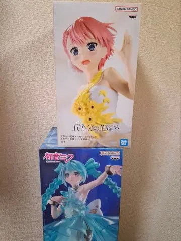 하츠네 미쿠 & 5등분의 신부 피규어 세트