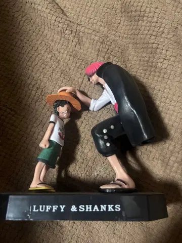 루피 & 샹크스 피규어