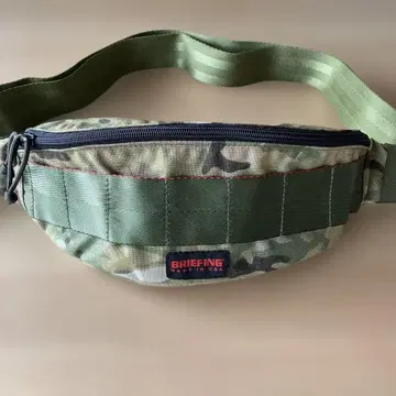 BRIEFING 카모 패턴 바디 백 브리핑 USA제