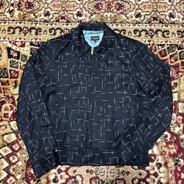 The GROOVIN HIGH 카스리 개버 점퍼