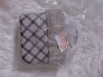 Michell Macaron 체크 무늬 핸드백