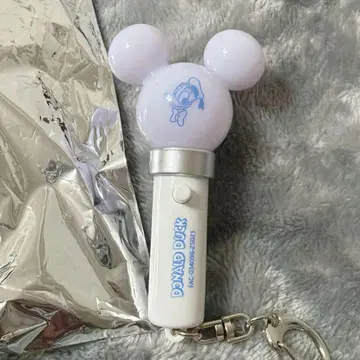 디즈니 스토어 시크릿 응원봉 키체인 도날드