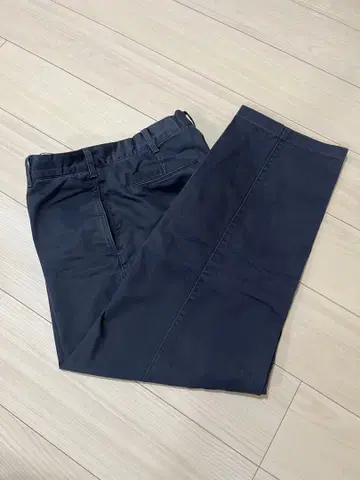 유니클로 UNIQLO 치노 팬츠 2개 묶음 판매 올해 구매