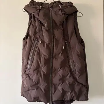 후드티 포함 다운 베스트 브라운