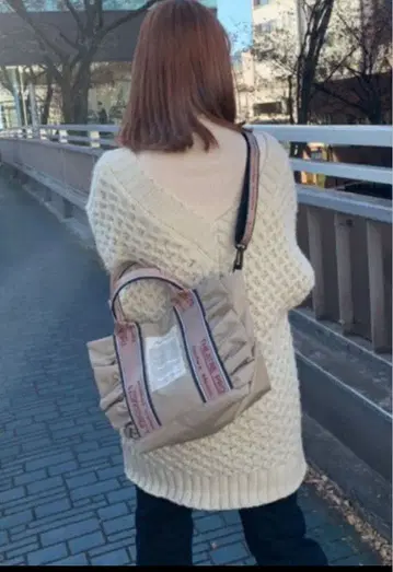 THEATRE PRODUCTS 프릴 2way 숄더백 ( M ) 베이지