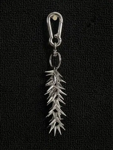 스파이크 디자인 실버 키링