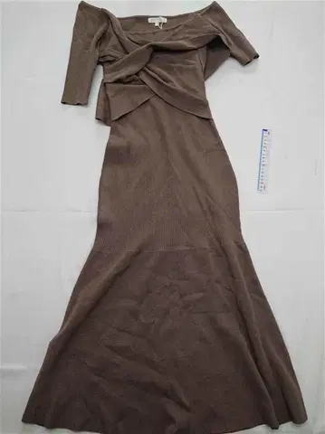 리엔다 크로스 디자인 리브 니트 원피스 브라운 계열 F 사이즈