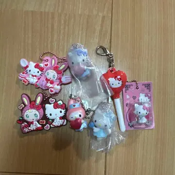 헬로키티 키링 세트