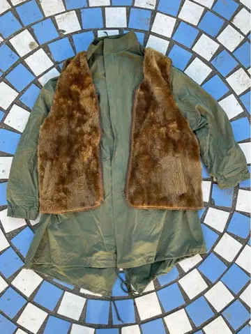 올리브 그린 퍼 모즈 코트 CPCM