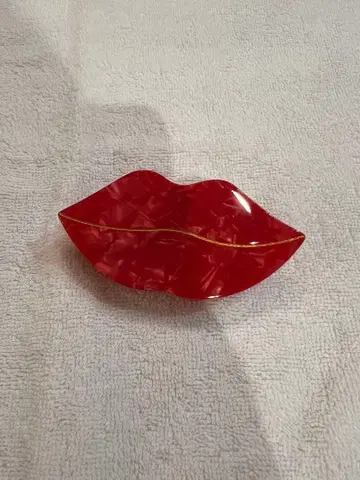 Cnucou Suzette 쿠쿠슈제트 헤어 클립 립 입술