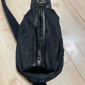 [ 레어 ] AKM 숄더백